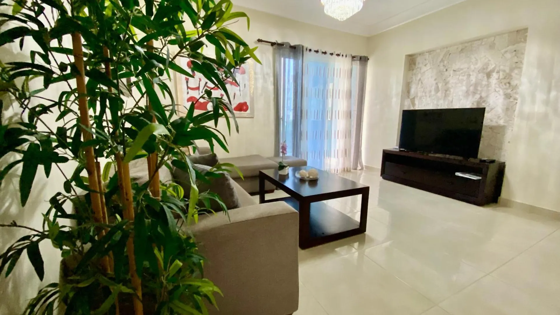Radiant Realm Residence Free Parking Bbq Central Los Corales بونتا كانا 0*,