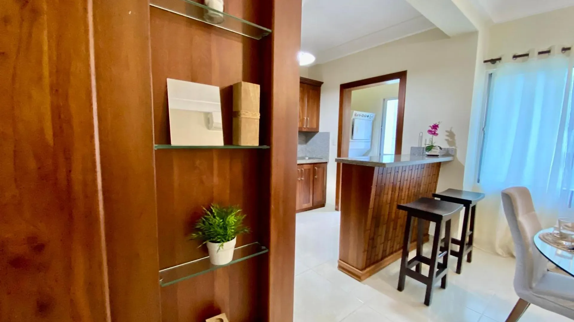 Radiant Realm Residence Free Parking Bbq Central Los Corales بونتا كانا شقة