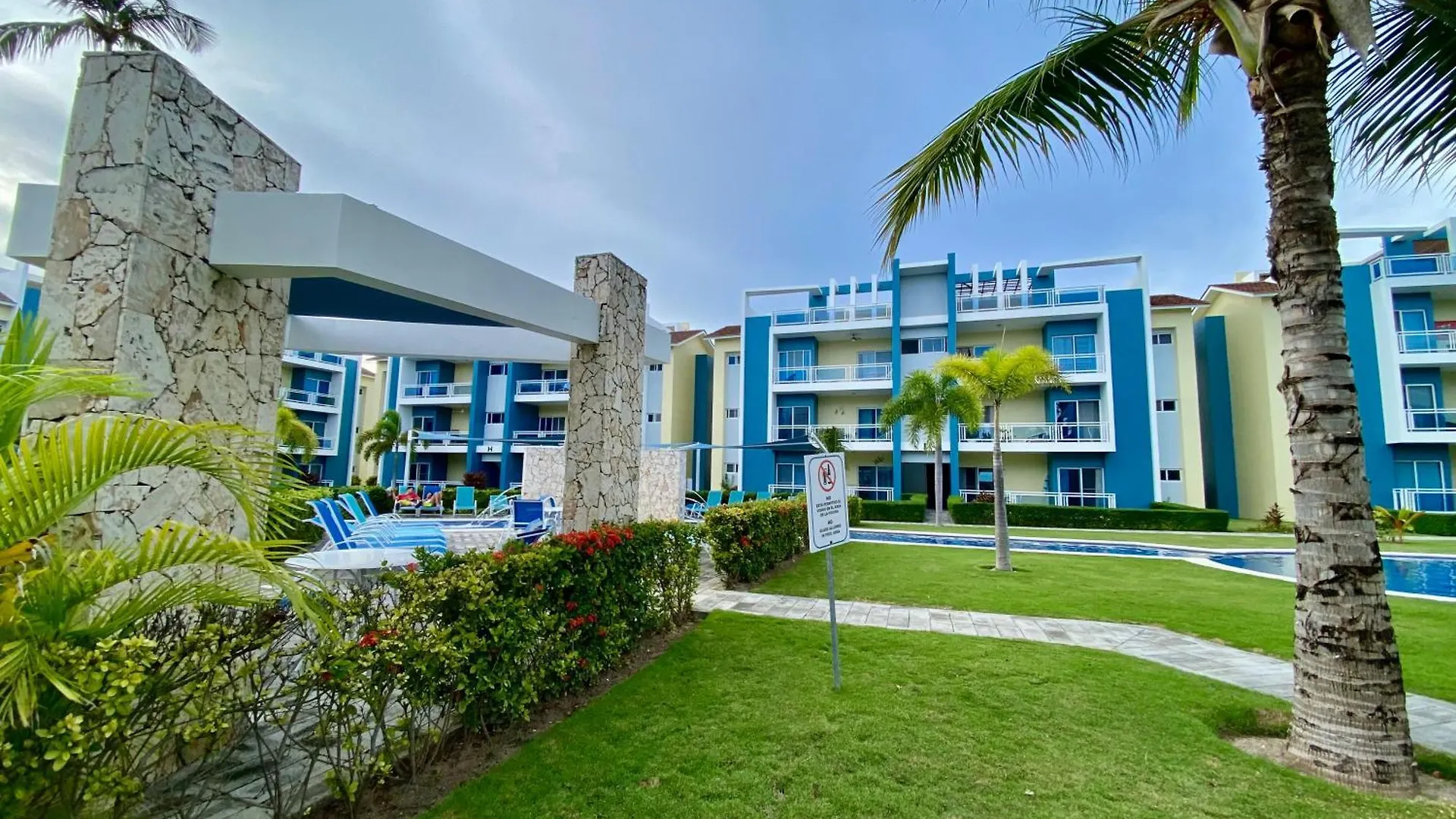 Radiant Realm Residence Free Parking Bbq Central Los Corales بونتا كانا 0*,