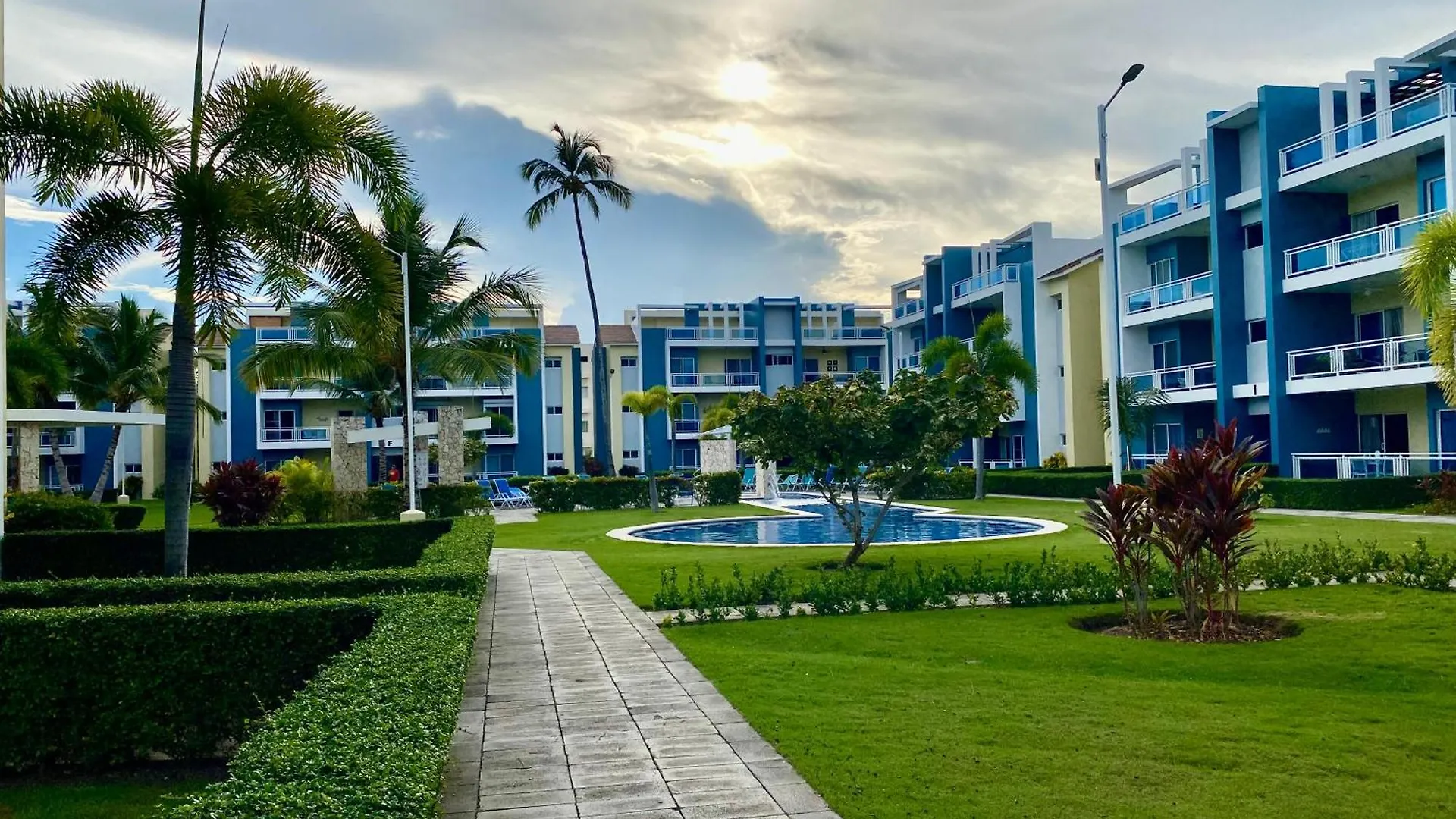 Radiant Realm Residence Free Parking Bbq Central Los Corales Punta Cana 0*,  República Dominicana