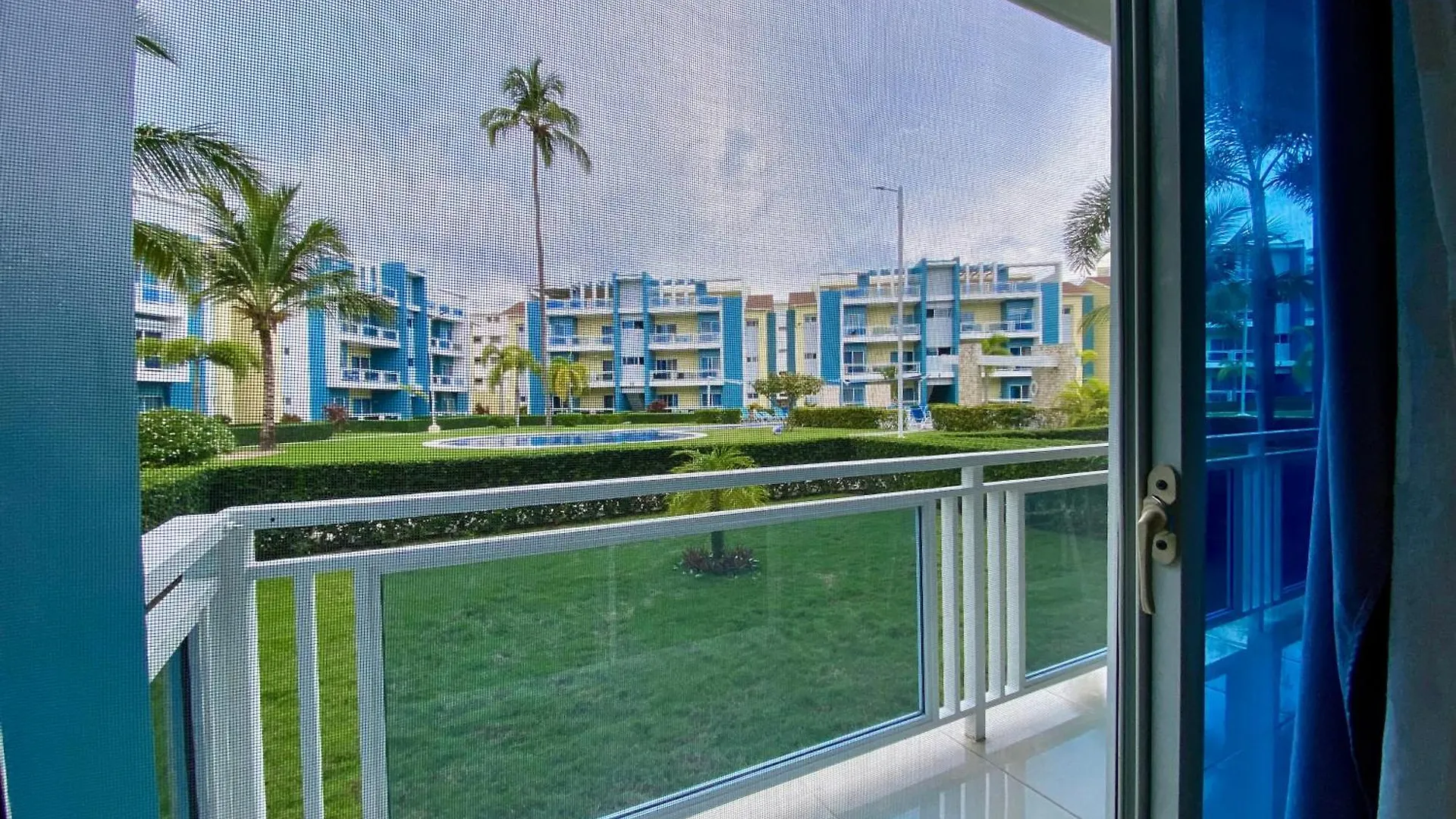 Radiant Realm Residence Free Parking Bbq Central Los Corales Punta Cana 0*,  República Dominicana